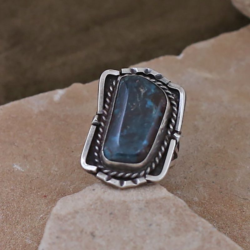 1970&#39;s Navajo ring- Bisbee turquoise