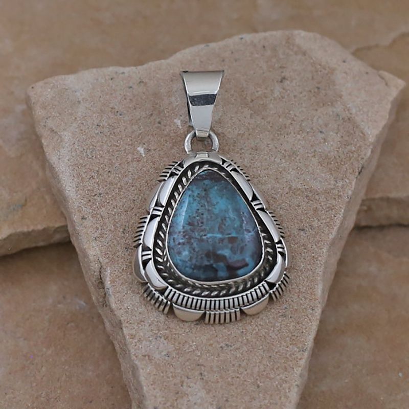 Bisbee turquoise pendant-Navajo