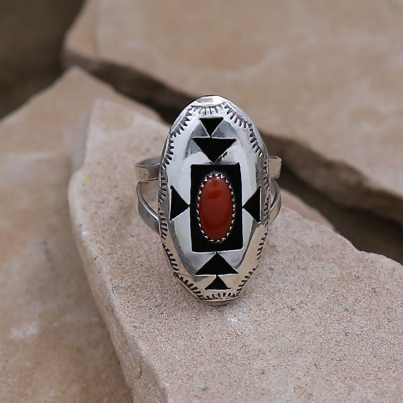 Shadow box design Navajo ring