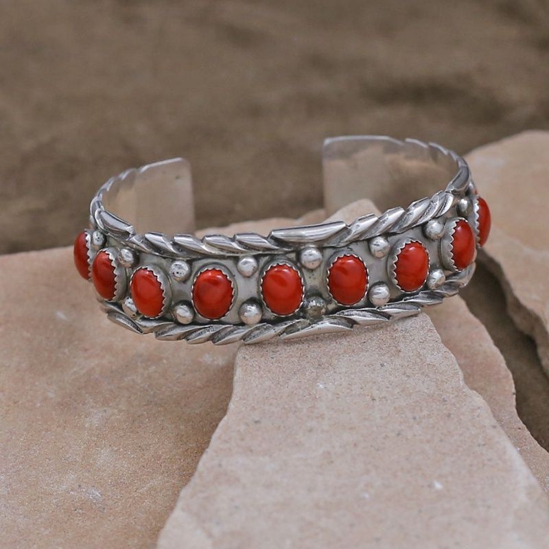 10 stone coral bracelet