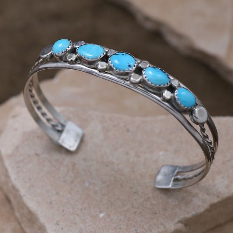 Narrow 5-stone bracelet