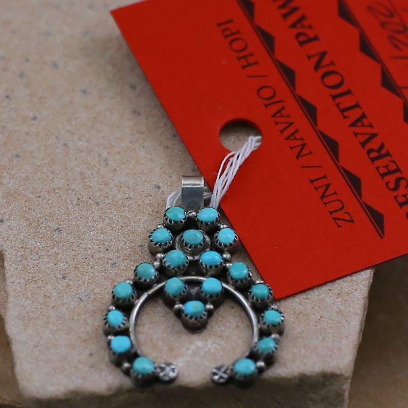 Pawn jewelry-Zuni petit point Naja pendant