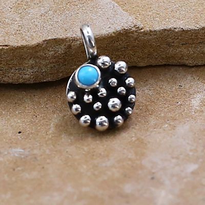 Mini round pendant w/turquoise