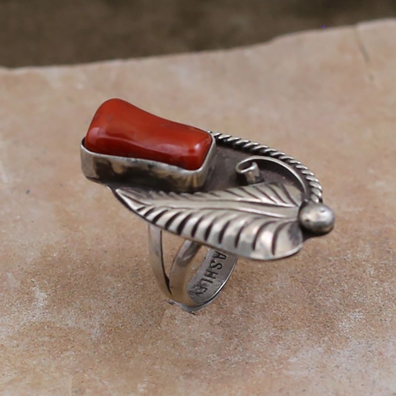1970&#39;s Navajo coral ring w/ leaf design