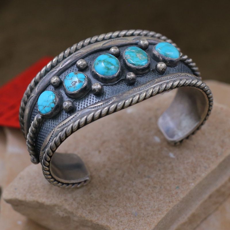 Pawn Jewelry-1970&#39;s 5-stone Navajo bracelet