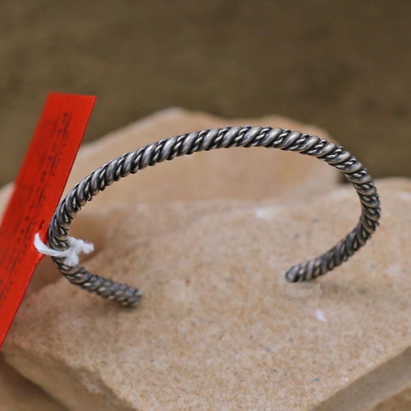 Pawn Jewelry-1980&#39;s thin twist wire bracelet