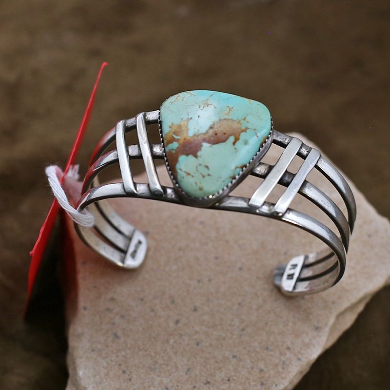 Pawn Jewelry-Navajo bracelet w/ Royston turquoise