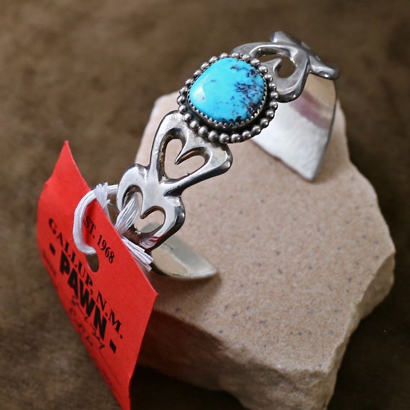 Pawn Jewelry-Navajo sandcast style bracelet