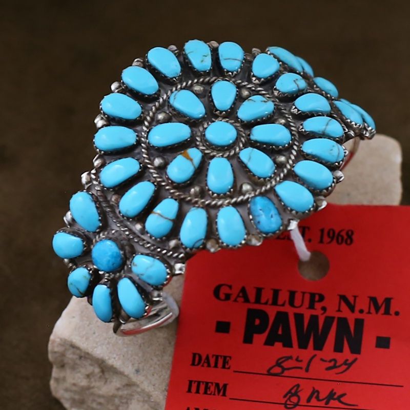 Pawn Jewelry- Medium turquosie cluster bracelet