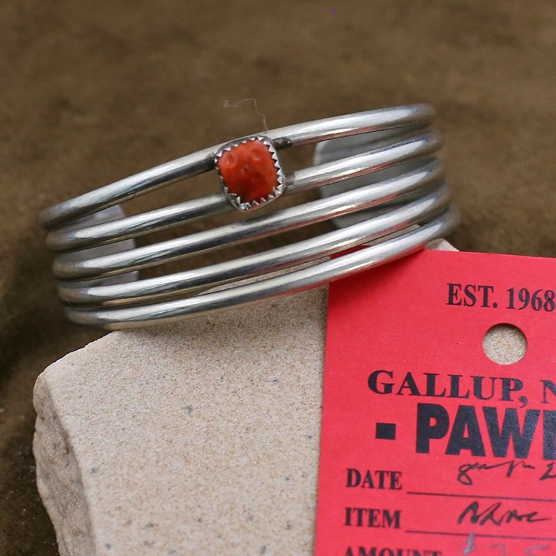 Pawn Jewelry-Split wire bracelet w/coral
