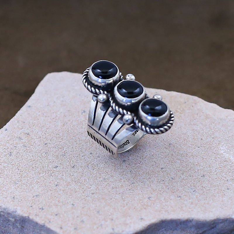 Navajo 3-stone black onyx ring
