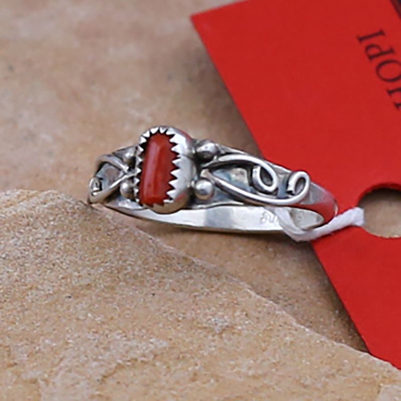 Pawn Jewelry- Navajo thin ring w/ red coral