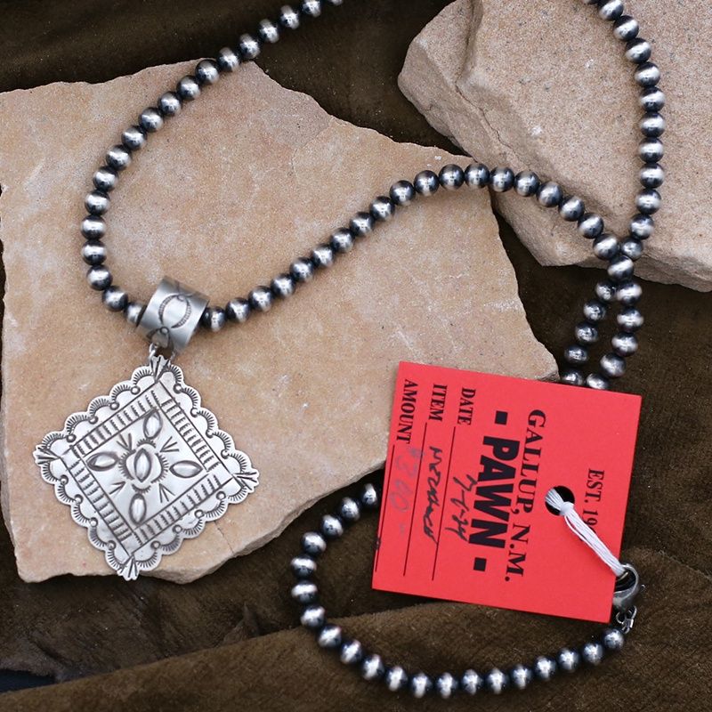 Pawn Jewelry-Navajo pearl necklace &amp; pendant set