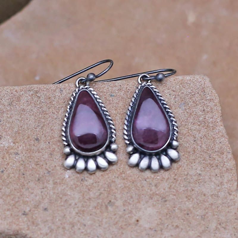 Dangle earrings with purple spiny oyster shell