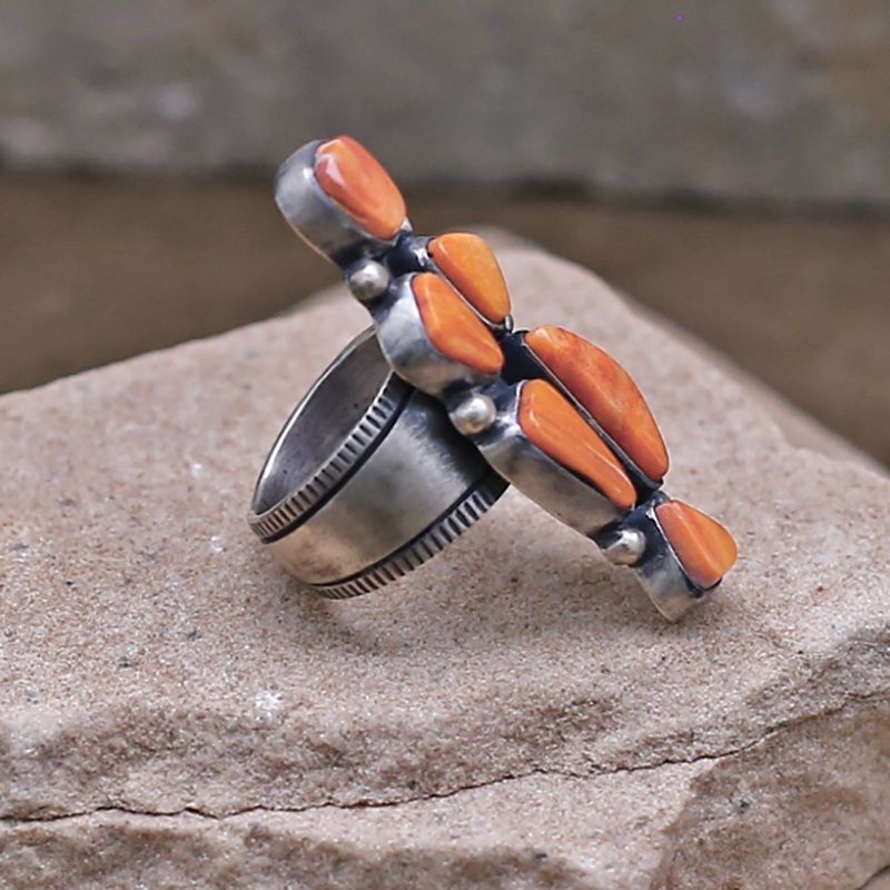 Irregular cluster ring w/ orange spiny oyster shell