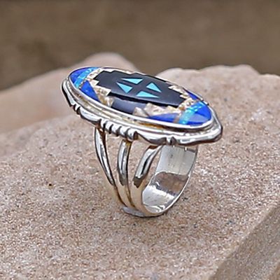 Medium blue rug pattern ring