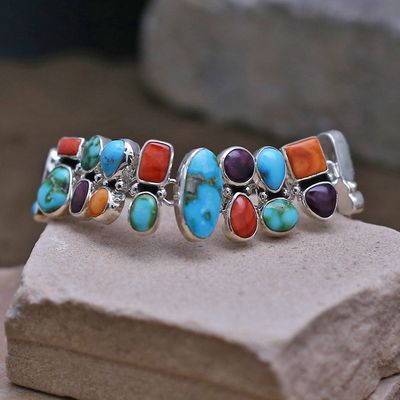 Multi color link bracelet