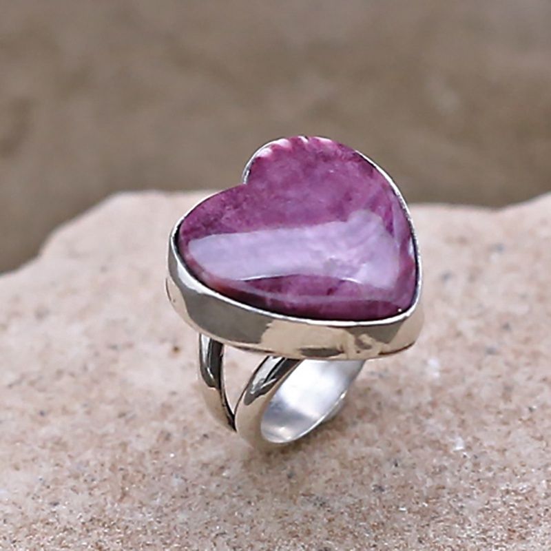 Purple spiny oyster shell heart ring