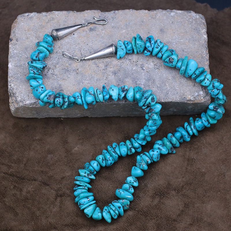 Traditional nugget style necklace