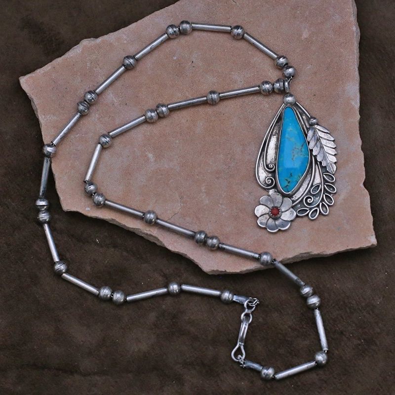 Vintage turquoise necklace w/ coral flower