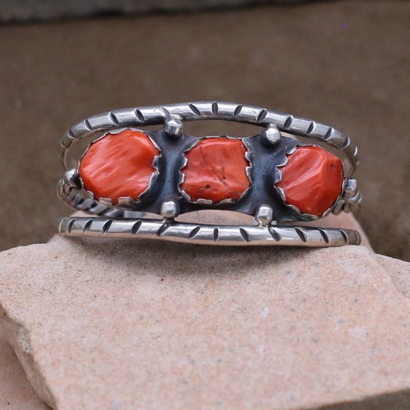 1970&#39;s Navajo bracelet w/ red coral