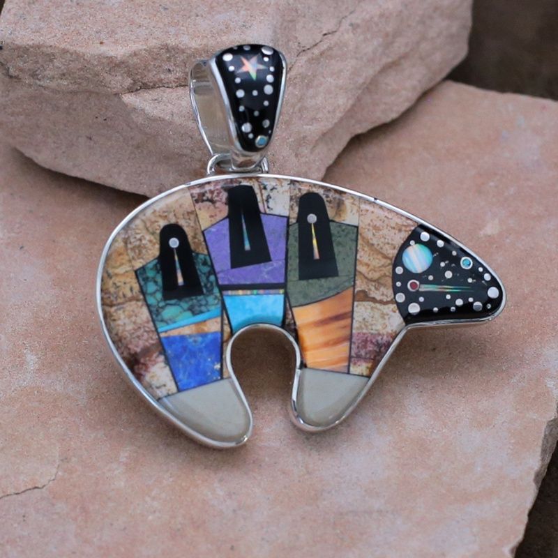 Large inlay bear w/reverse side carved arrow design