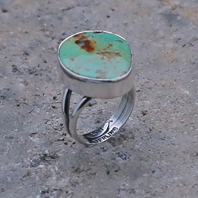 Travis Teller small contemporary styled ring w/Royston turquoise