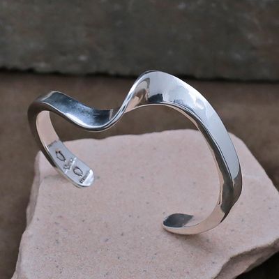 Navajo wave bracelet