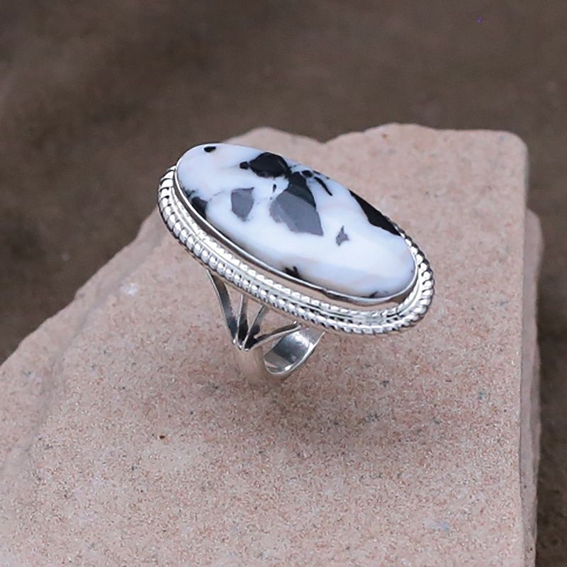 Navajo ring w/ twist wire &amp; white buffalo stone