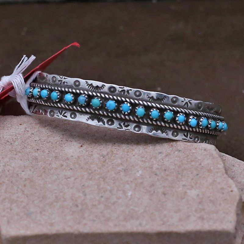 Pawn Jewelry- Navajo 21 stone bracelet