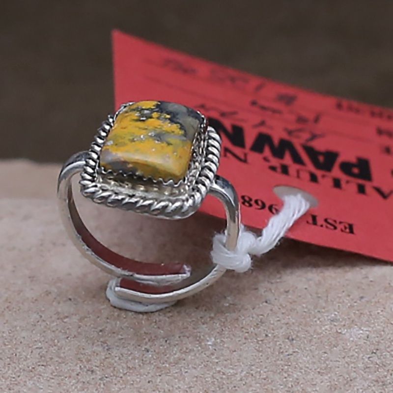 Pawn Jewelry- Navajo ring w/ bubblebee jasper