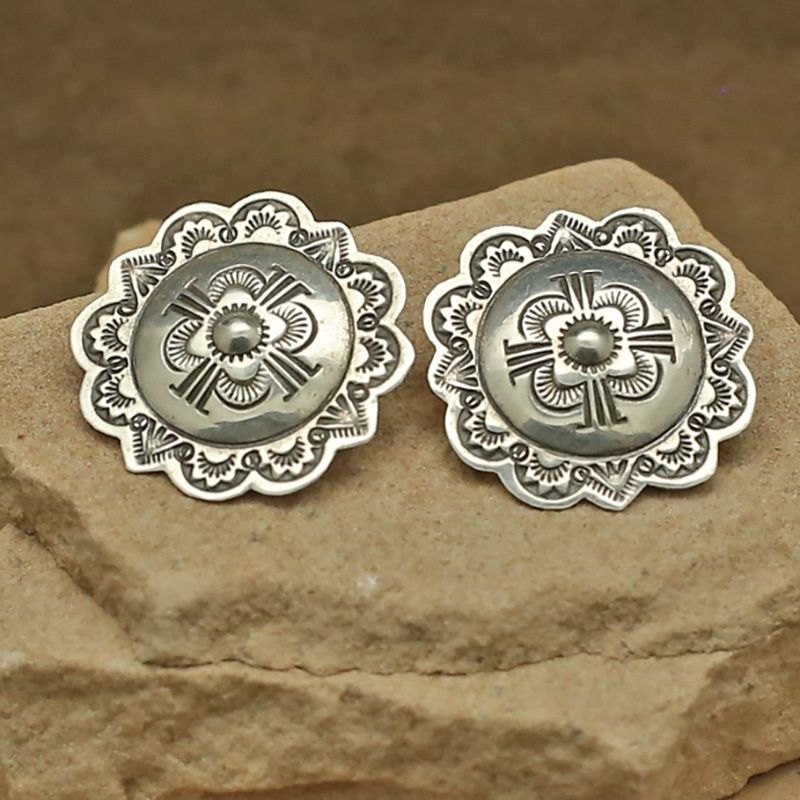 Pawn Jewelry- Navajo post earrings w/ scalloped edge