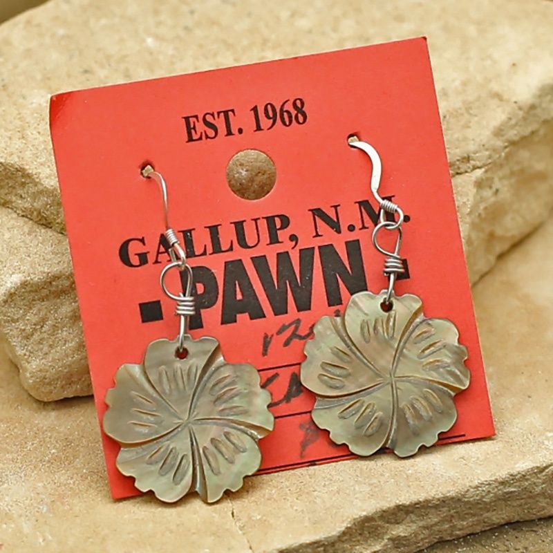 Pawn Jewelry-Flower dangle earrings w/ grey mother of pearl