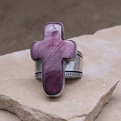 Cross ring with Purple spiny oyster shell