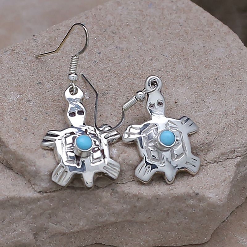 Dangle turtle earrings