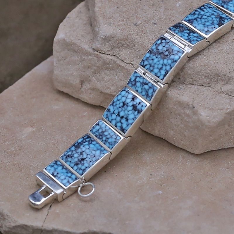 19 link Kingman turquoise bracelet