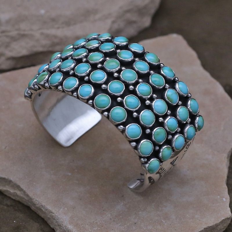 Navajo 55 turquoise stone bracelet by Happy Piaso