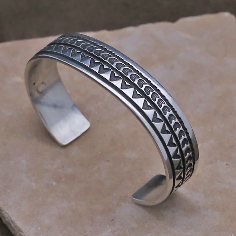 Silver Navajo bracelet by Happy Piaso