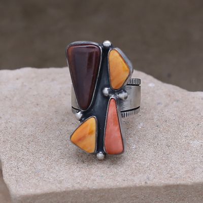 Contemporary Navajo cluster ring w/ spiny oyster shell