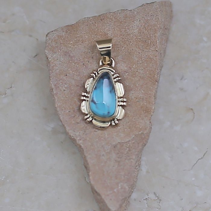 Small 14kt gold Bisbee turquoise pendant