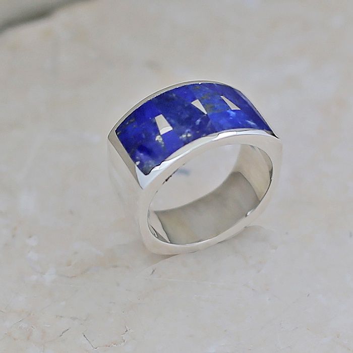 Wide ring w/ Lapis inlay