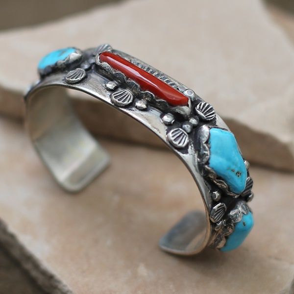 1970&#39;s Branch coral Navajo bracelet