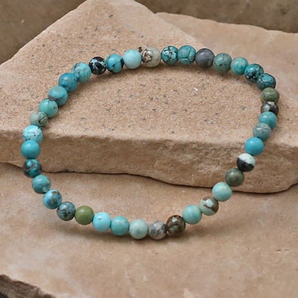 Green turquoise round bead bracelet
