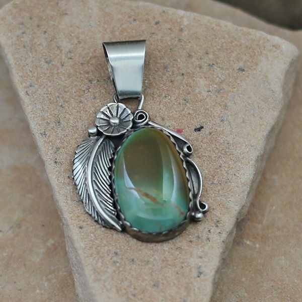 Green Royston turquoise pendant w/leaf work
