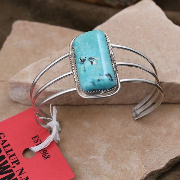 Split wire bracelet w/ turquoise-Pawn Jewelry