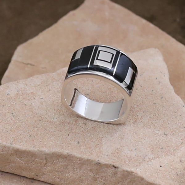 Large black jet &amp; silver inlay ring