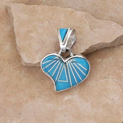 Small turquoise inlay heart pendant