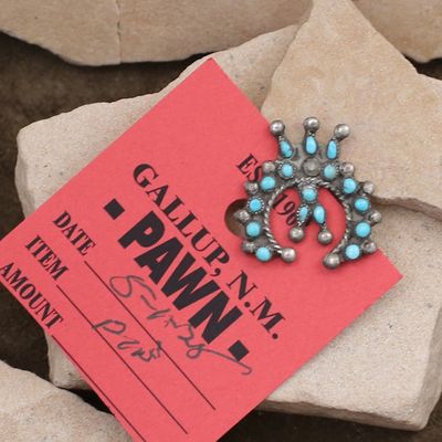 Small Zuni &quot;Naja&quot; pin-Pawn Jewelry