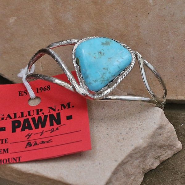 Navajo wire bracelet w/ turquoise-Pawn Jewelry