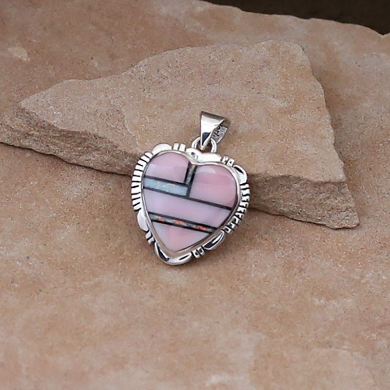 Pink Conch inlay heart pendant